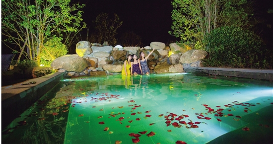 迦南美地半山温泉